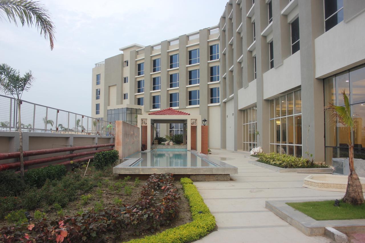 Maha Bodhi Hotel.Resort.Convention Centre Εξωτερικό φωτογραφία