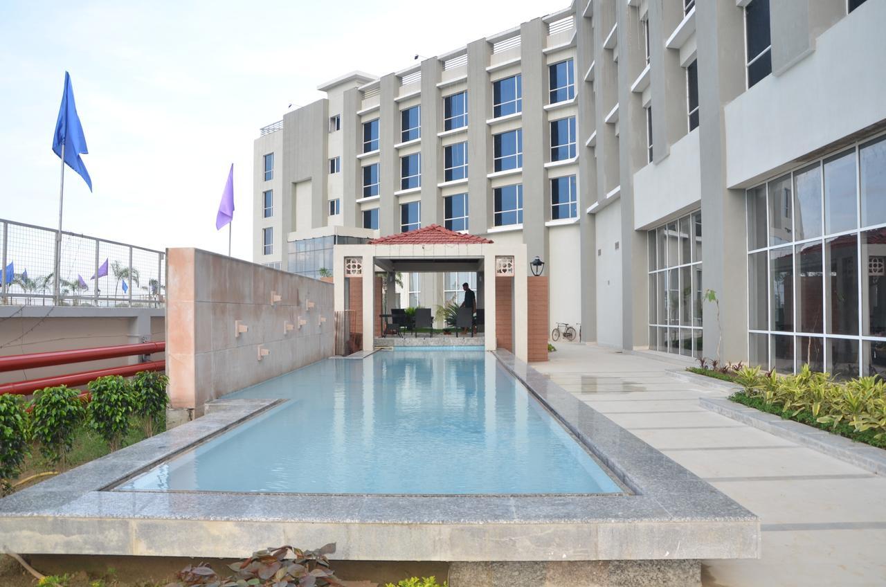 Maha Bodhi Hotel.Resort.Convention Centre Εξωτερικό φωτογραφία